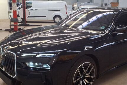 BMW 740 25.000 km 88.990 &euro; Lüneburg 21339