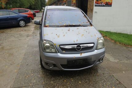 Opel Meriva 195.000 km 1.300 € Schlangenbad 65388