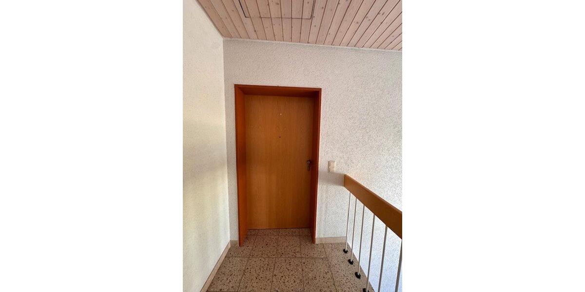 Dachgeschoßwohnung Rotenburg an der Fulda - 2 Zimmer, 45 m&sup2;, 550&euro; | Angebot:26300713