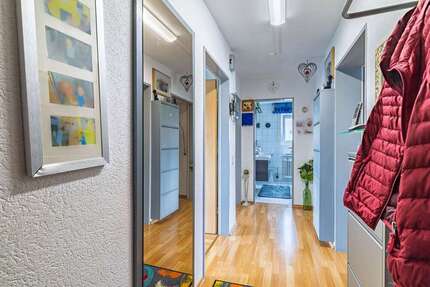 Haus zum Kaufen in Rheinau 595.000 € 287 m² 12 zimmer