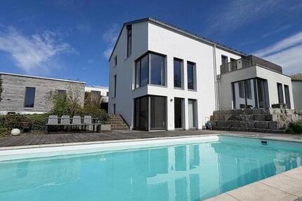 Haus Dorfen - 4 Zimmer, 240 m&sup2;, 1.680.000&euro; | Angebot:26905693