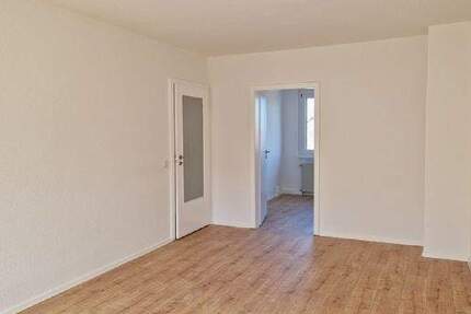 sonnige 4-Raum-Wohnung - Optional mit Garage 4 zimmer