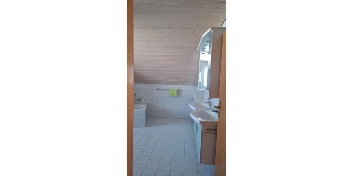 Einfamilienhaus Osterhofen - 5 Zimmer, 126 m&sup2;, 450.000&euro; | Angebot:26538427