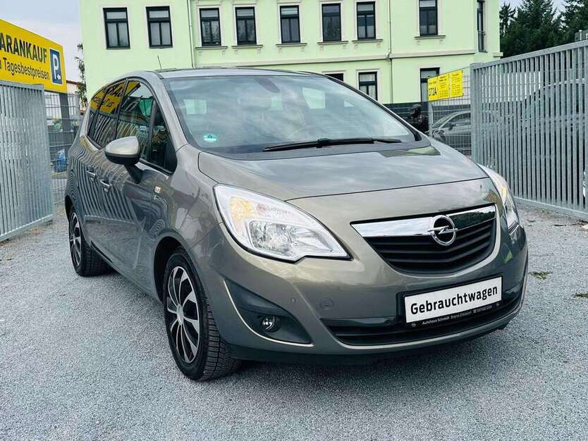 Opel Meriva 129.000 km 4.999 € Dresden 01259