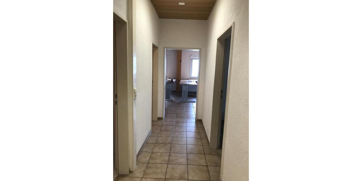 180 qm Werkstatt Kleinlager- Bürofläche ebenerdig zimmer