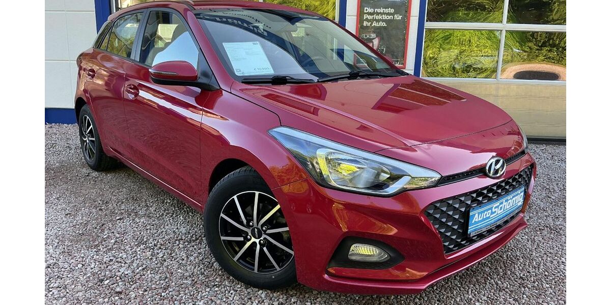 Hyundai i20 77.120 km 10.990 &euro; Lensahn 23738