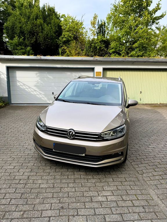 VW Touran 98.990 km 19.500 € Mülheim an der Ruhr 45481