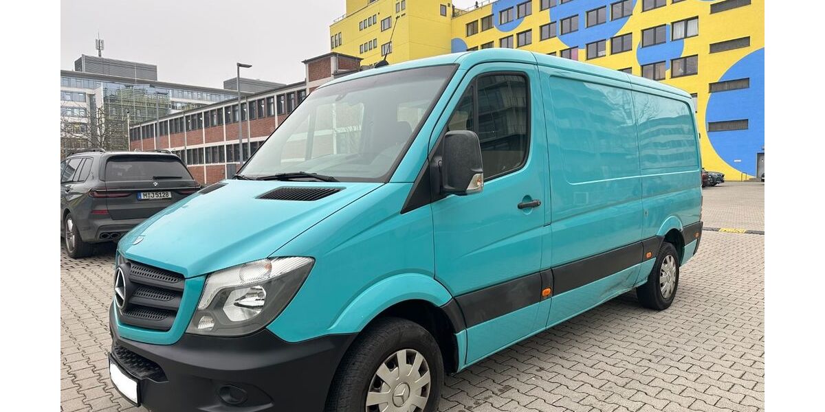 Mercedes-Benz Sprinter 220.000 km 8.900 &euro; München 80331