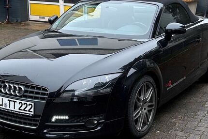 Audi TT 87.000 km 15.900 &euro; Hanau 63450