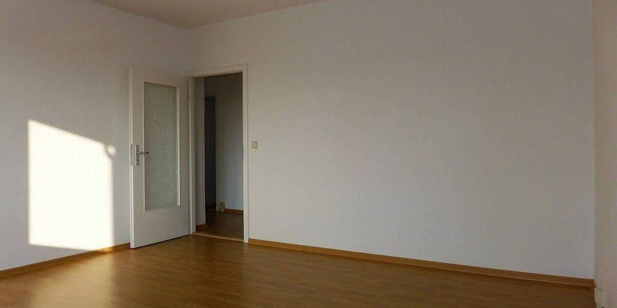Etagenwohnung Cottbus Sandow - 3 Zimmer, 63 m&sup2;, 457&euro; | Angebot:26433640