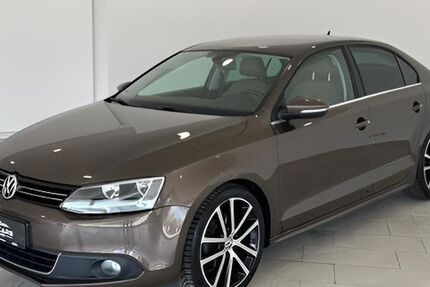 VW Jetta 90.000 km 11.490 &euro; Hamburg 22043