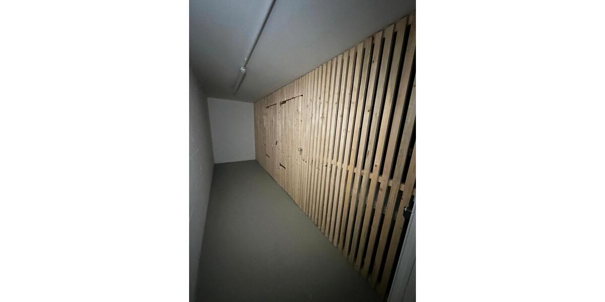 Erdgeschoßwohnung Weiden in der Oberpfalz - 2 Zimmer, 66 m&sup2;, 680&euro; | Angebot:26396914