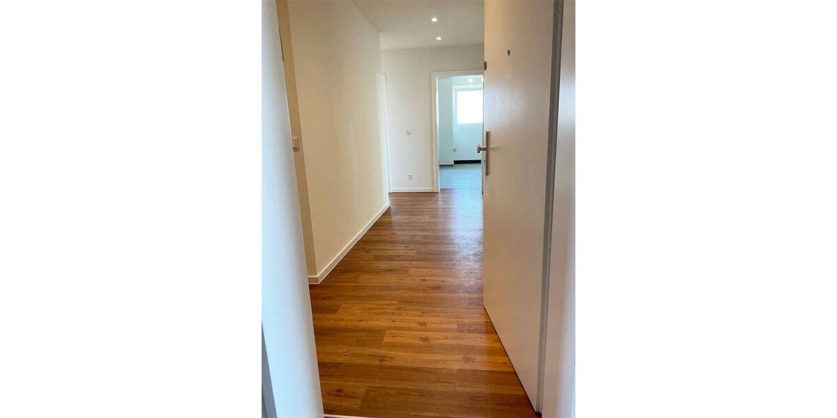 Etagenwohnung Köln Bayenthal - 3 Zimmer, 98 m&sup2;, 1.700&euro; | Angebot:26804290