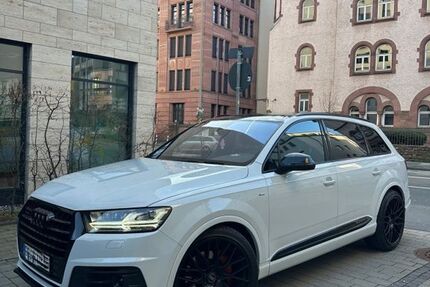 Audi Q7 166.000 km 30.300 &euro; Rüsselsheim 65428