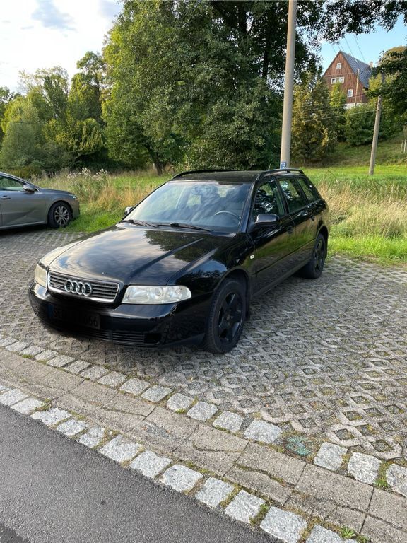 Audi A4 349.956 km 4.400 € Dresden 01328