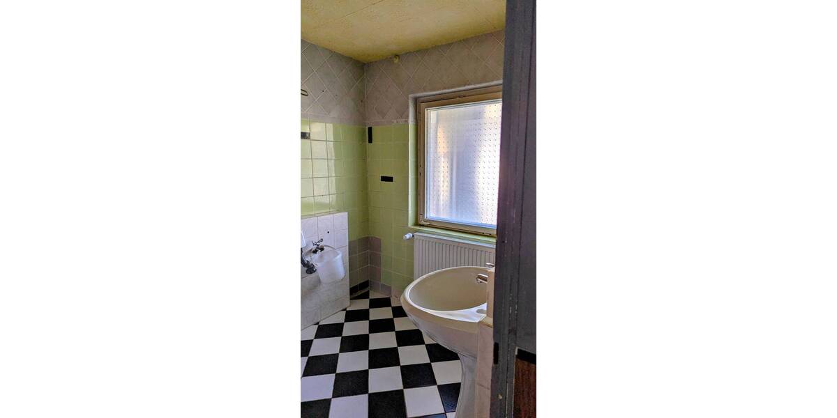 Einfamilienhaus Schipkau Klettwitz - 6 Zimmer, 133 m&sup2;, 120.000&euro; | Angebot:19945712