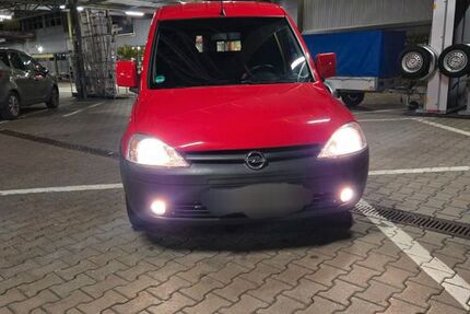 Opel Combo 104.000 km 4.990 &euro; Leipzig 04155