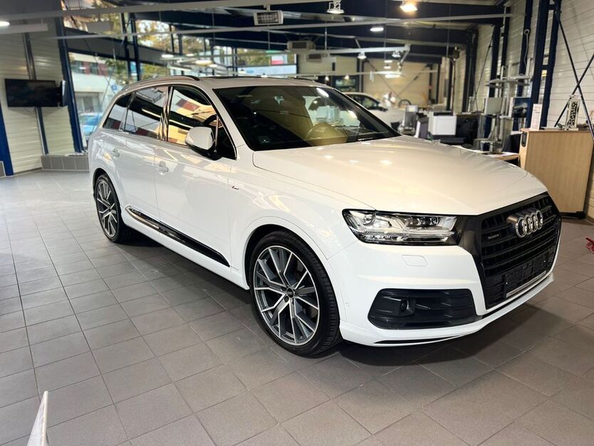Audi Q7 149.000 km 35.390 € Frankfurt am Main 65929