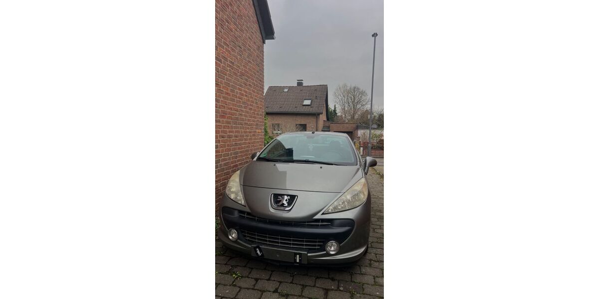 Peugeot 207 176.000 km 1.490 &euro; Düsseldorf 40468