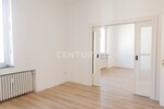 Zentral gelegene charmante Drei-Zimmer-Wohnung mit Balkon