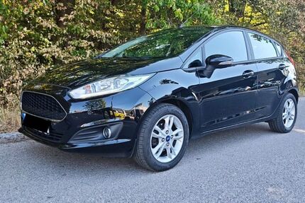 Ford Fiesta 92.760 km 6.490 &euro; Wasserburg am Inn 83512