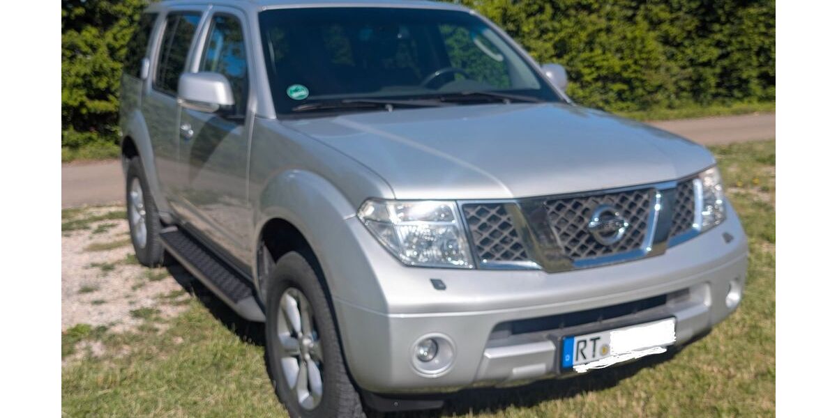 Nissan Pathfinder 238.576 km 11.000 &euro; Hülben 72584