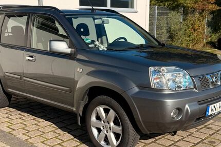 Nissan X-Trail 235.000 km 1.950 &euro; Urbach 73660