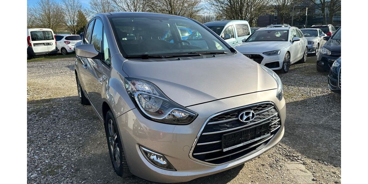Hyundai ix20 90.000 km 10.950 &euro; Kiel 24145