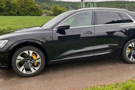 Audi e-tron 85.000 km 29.999 &euro; Warburg 34414