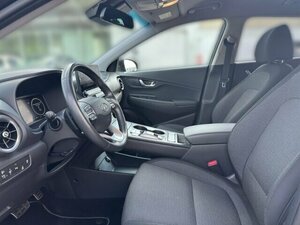 KONA Trend Elektro 2WD 3-Phasen Navi Soundsystem L