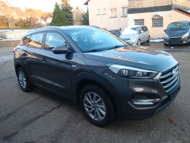 Hyundai TUCSON 82.698 km 15.950 &euro; Irndorf 78597