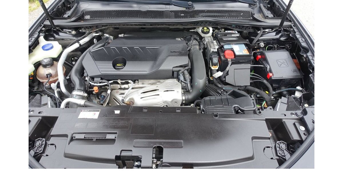 Peugeot 508 SW GT Pano AHK 8x Alu Kamera PDC LED 105.500 km 18.950 &euro; Neumarkt/OPf 92318
