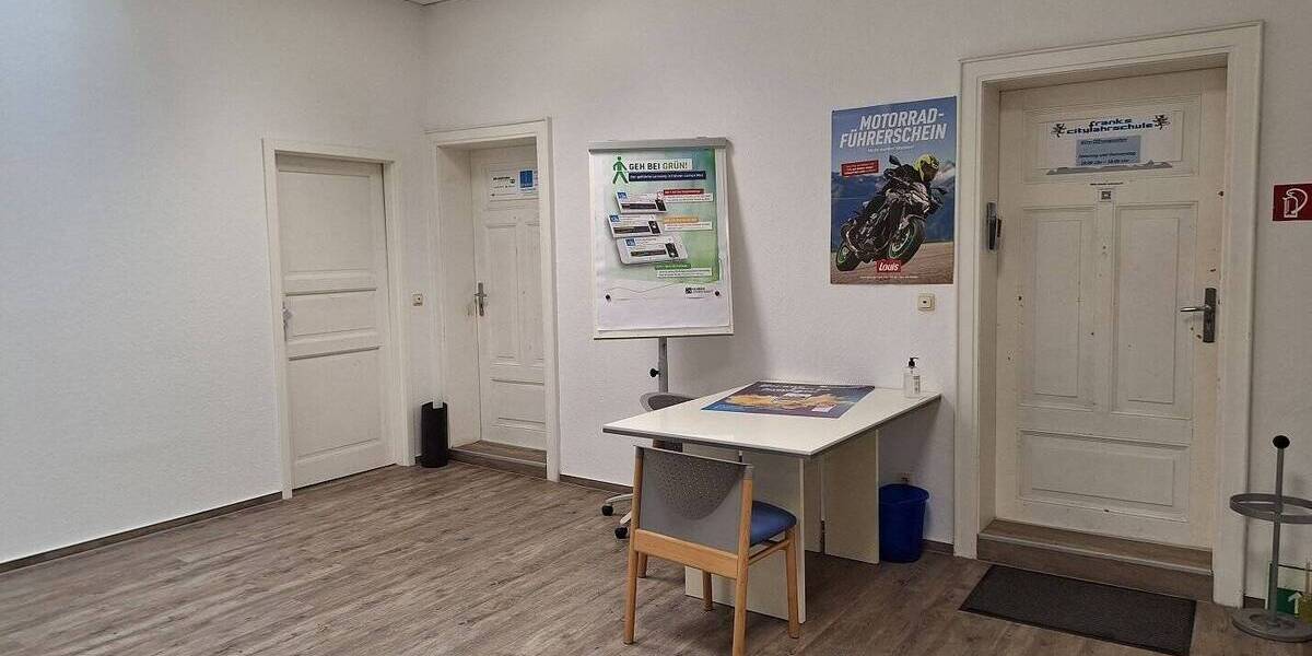 Gewerbeobjekt Greifswald Innenstadt - 4 Zimmer, 129 m&sup2;, 1.600&euro; | Angebot:25664105