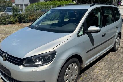 VW Touran 161.000 km 5.990 &euro; Bad Wörishofen 86825
