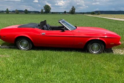 Ford Mustang 95.000 km 24.000 &euro; Memmingen 87700