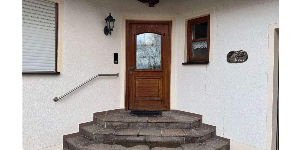 Einfamilienhaus Geiselhöring - 6 Zimmer, 237 m&sup2;, 1.300&euro; | Angebot:25562903