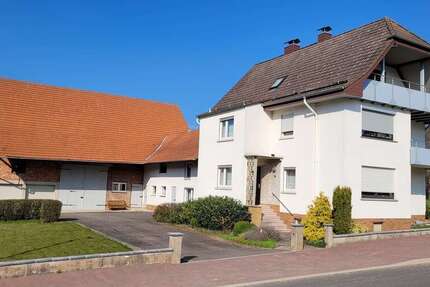 Haus Hohenroda - 10 Zimmer, 240 m&sup2;, 295.000&euro; | Angebot:26689101