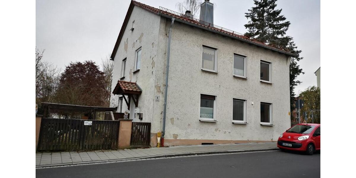 Einfamilienhaus Waldsassen - 6 Zimmer, 180.000&euro; | Angebot:21813445