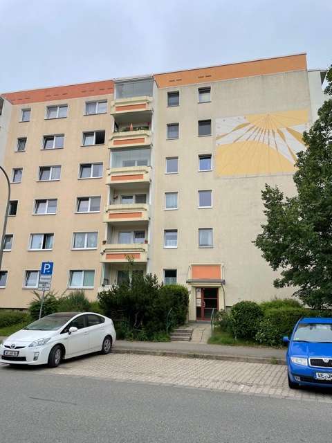 Wohnung zum Kaufen in Weimar 110.000 € 69.33 m²
