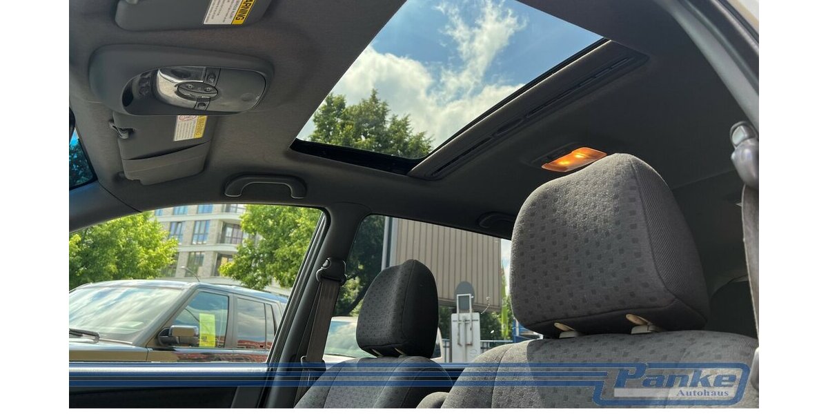 Kia Carens 2.0 16V EX Van*SchiebeD.*Klima*PDC*Bluet* 109.096 km 1.100 € Berlin 13187