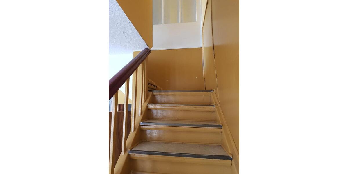 Einfamilienhaus mit großem Garten und viel Potenzial 8 zimmer