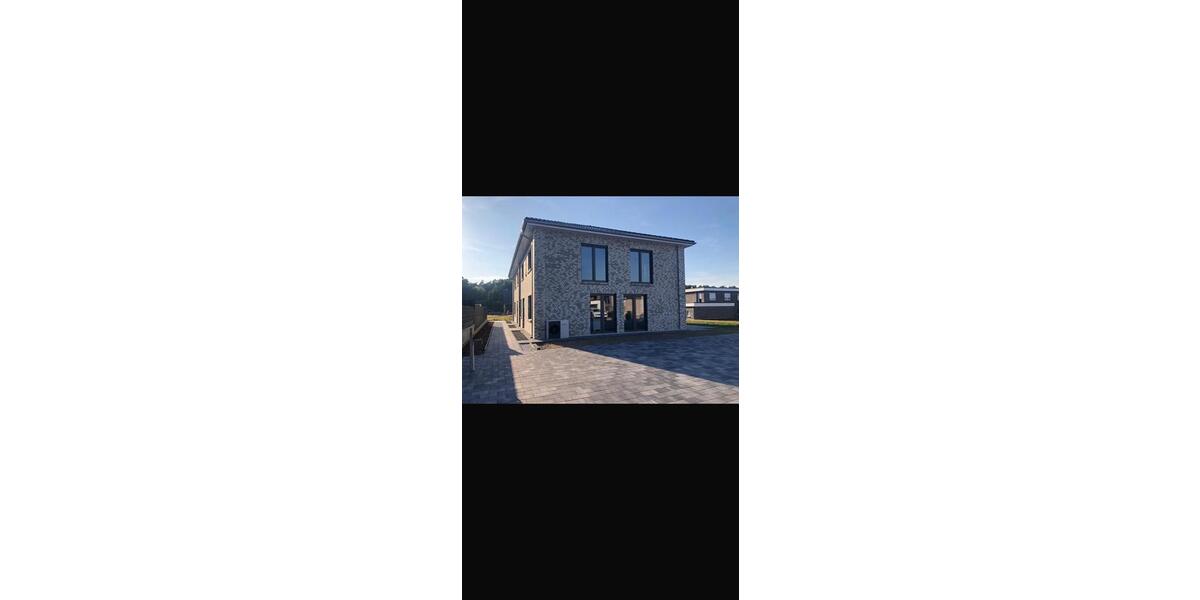 Doppelhaushälfte Soltau - 4 Zimmer, 151 m&sup2;, 1.500&euro; | Angebot:25224693