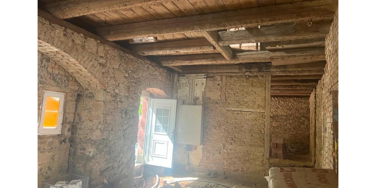 Einfamilienhaus Roßwein - 8 Zimmer, 160 m&sup2;, 150.000&euro; | Angebot:26426951