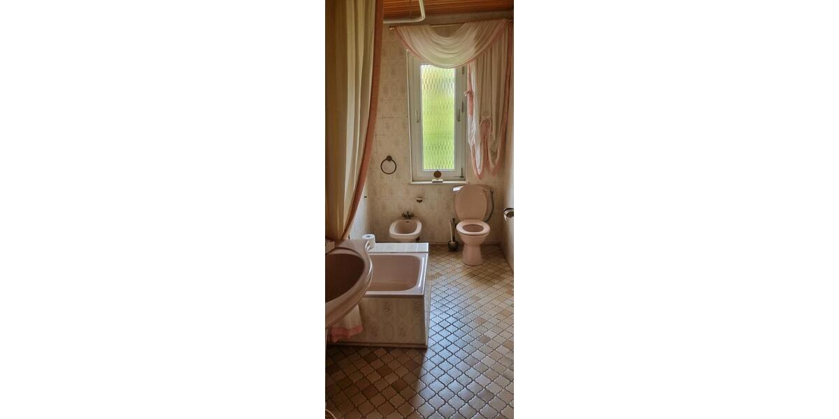 Einfamilienhaus Warburg - 6 Zimmer, 153 m&sup2;, 219.000&euro; | Angebot:26540485