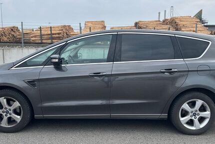 Ford S-Max 91.000 km 15.000 &euro; Ingolstadt 85055