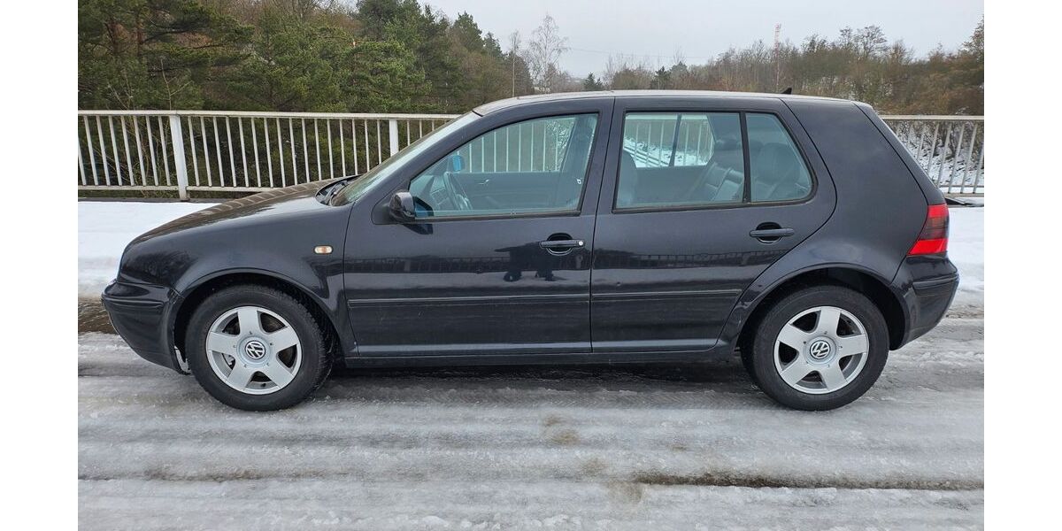 VW Golf 169.500 km 3.999 &euro; Vellmar 34246