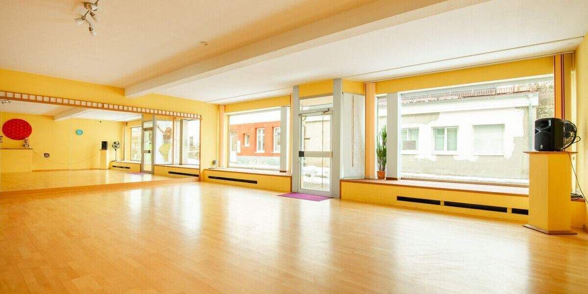Mehrfamilienhaus, Wohnhaus Titisee-Neustadt Neustadt - 8 Zimmer, 152 m&sup2;, 399.000&euro; | Angebot:25356181