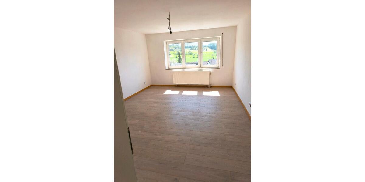 Erdgeschoßwohnung Ehingen (Donau) - 2 Zimmer, 60 m&sup2;, 900&euro; | Angebot:26378638
