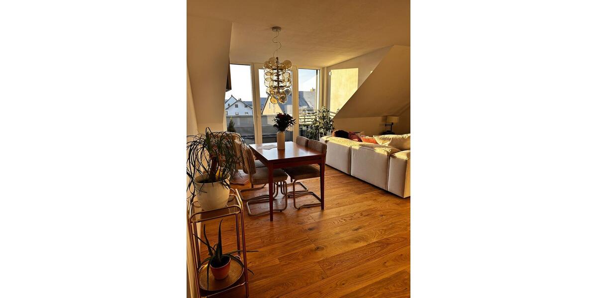 Dachgeschoßwohnung Eching - 3 Zimmer, 75 m&sup2;, 529.000&euro; | Angebot:25994597