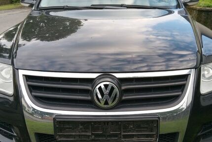 VW Touareg 291.500 km 3.500 &euro; Höxter 37671